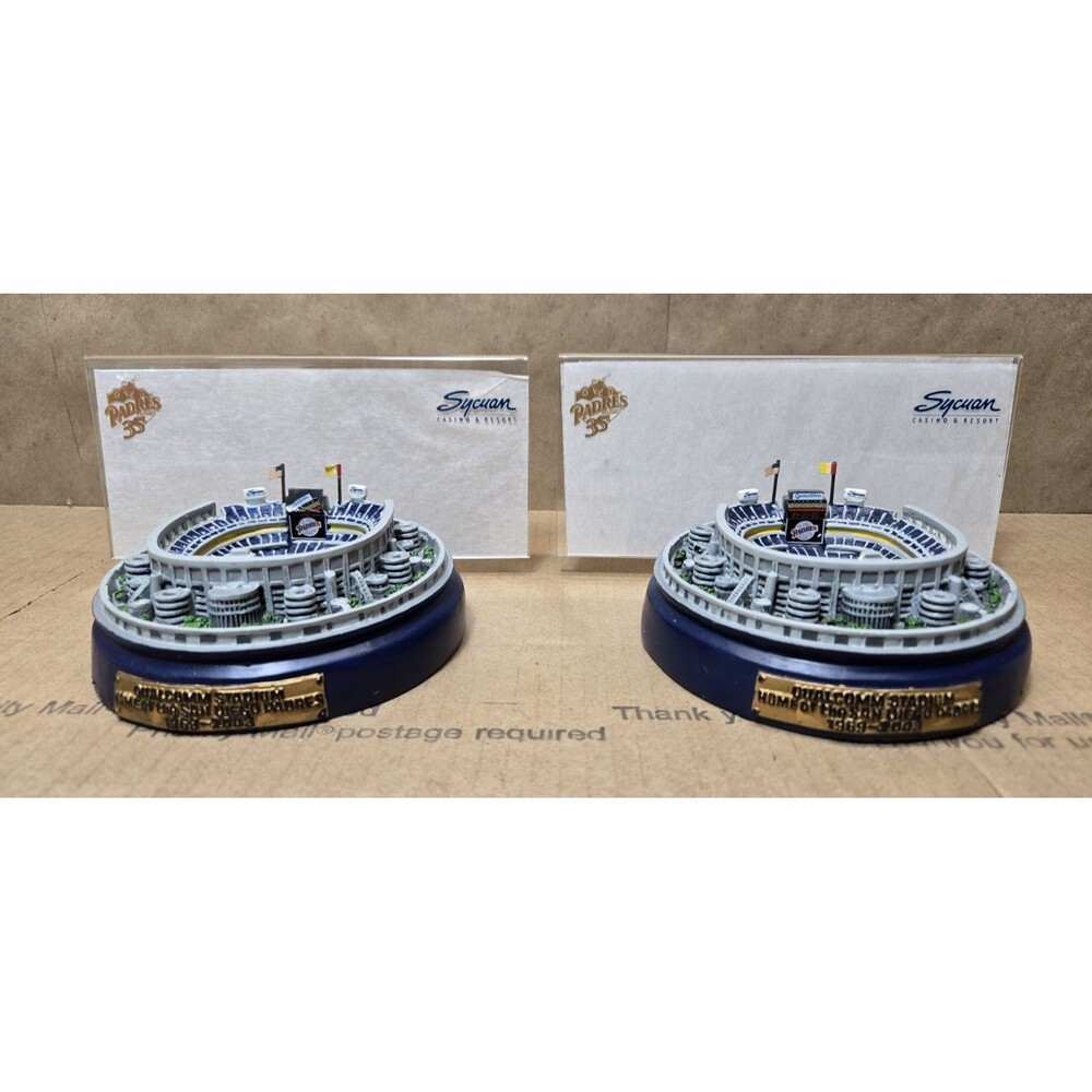 Lot of 2 San Diego Padres Qualcomm Stadium 1969-2003 + 3 Mini Bobblehead Players